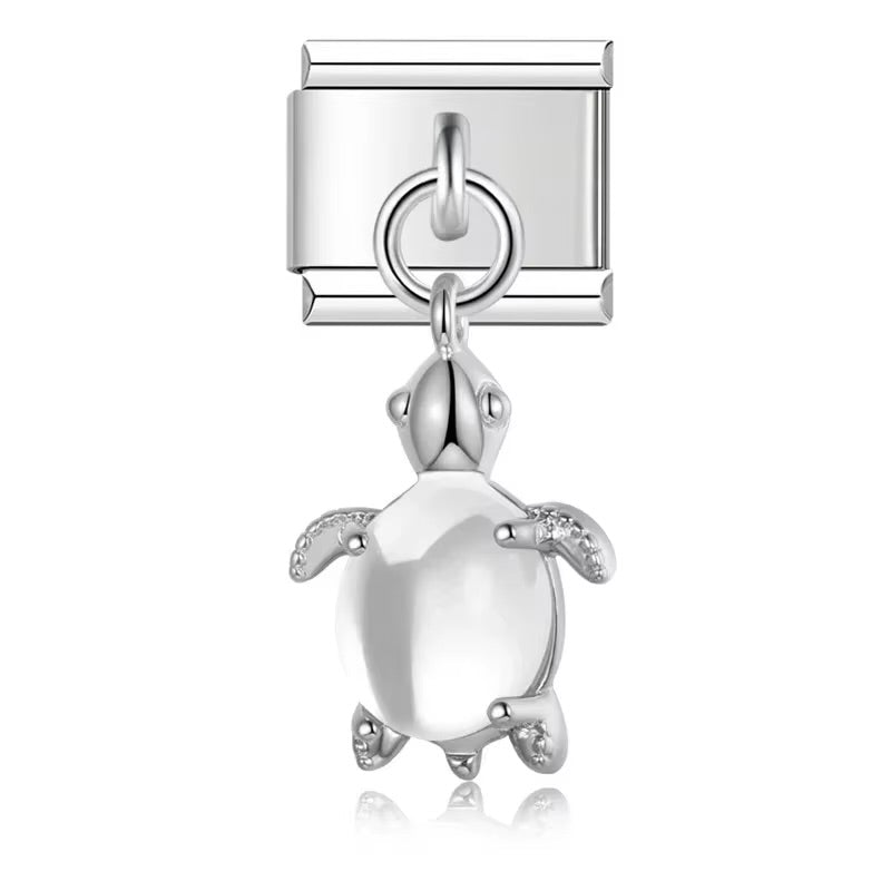 Italian Charms Żółw przedstawia charms z motywem żółwia do personalizacji bransoletki