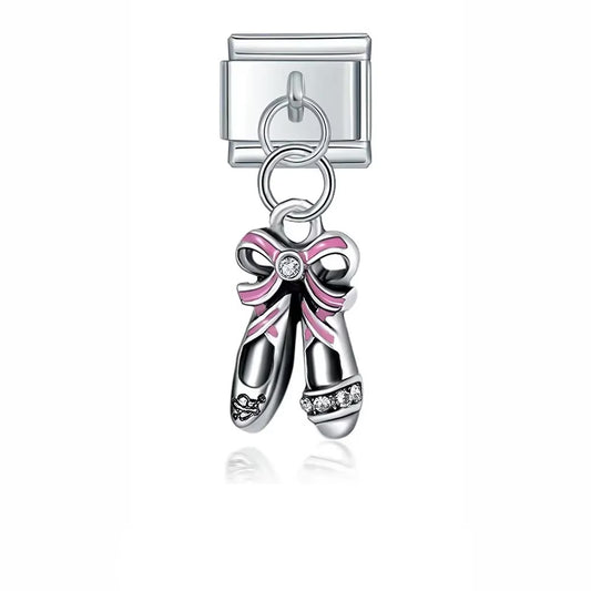 Baletki z kokardą przedstawia charms z motywem eleganckich baletek z kokardą do personalizacji bransoletki